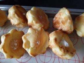 依次都挤好淡奶油