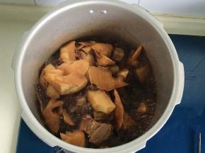 煮至上色入味即可