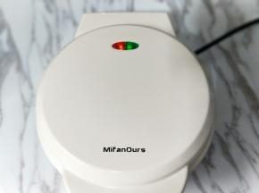 盖上盖子2分钟，蒸汽消失即可。