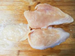 用刀横着批成三片