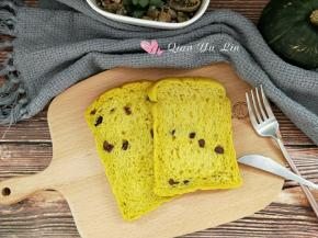 超柔软的南瓜蜜豆吐司。