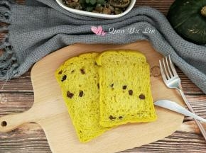 超柔软的南瓜蜜豆吐司。