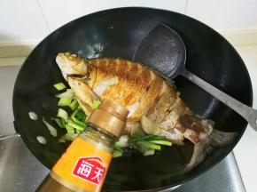 放入醋