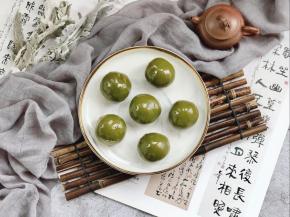 美美的拍照啦。