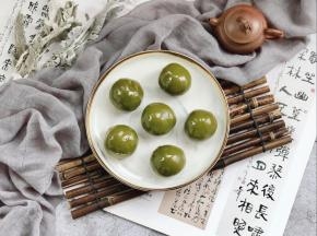 美美的拍照啦。