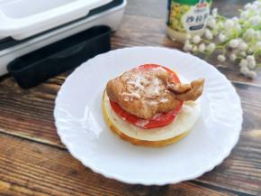 来块鸡胸肉抹上沙拉酱