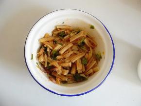 拌匀，5分钟后在翻拌几下即可上桌，美味等不了