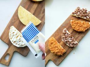 将蛋糕两面抹上沙拉酱加入肉松和鲜肉肠，两个扣在一起即可。