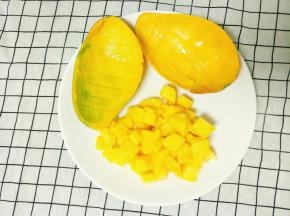 芒果切丁