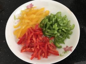 彩椒全部切丝