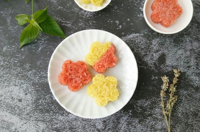 多彩糯米饭