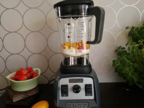 接通电源，启动果蔬功能。