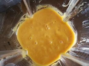 打开盖子看看，特别细腻，没有一点渣渣，入口直接吞下就好，比婴儿的米糊还要更细一点。