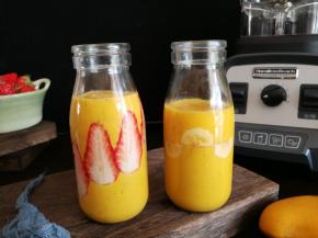 果蔬汁适合现做现吃，不要隔夜存放，放久了会氧化，不但颜色难看，营养物质也会流失。