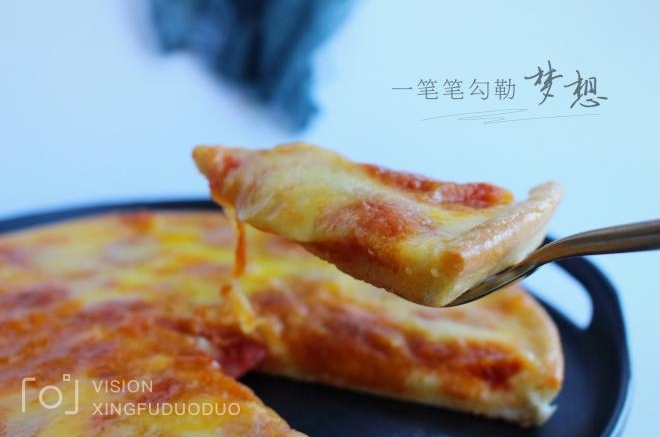 薄底香肠披萨