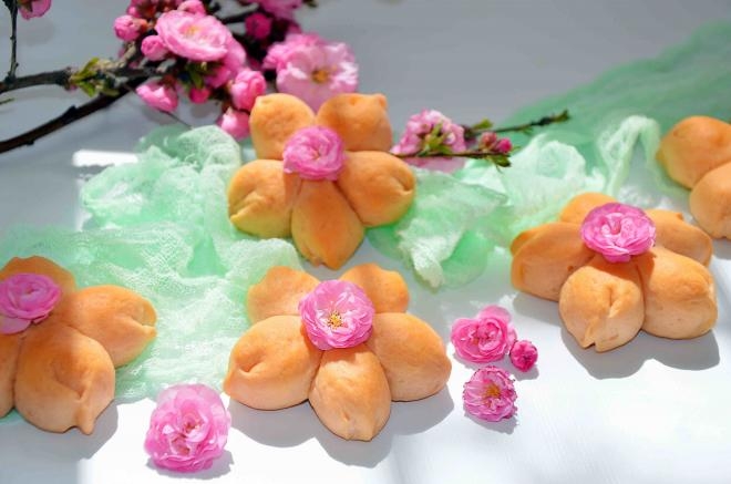 桃花小面包