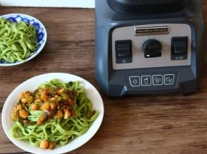 配上自己喜欢的卤子即可