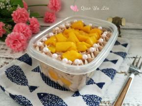 可可芒果盒子蛋糕。