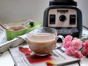 祛湿健脾的红豆薏米糊就做好了。