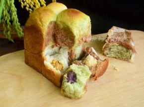 三种口味的面团和馅料，口感很丰富