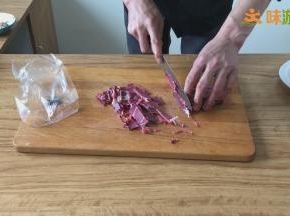 将金华火腿切片
