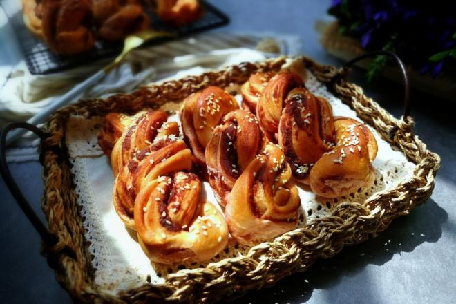 紫薯豆沙扭扭包