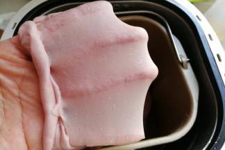 揉面至这种完全扩展阶段后，也就是手套膜状态，即揉面完成