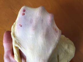 揉出手套膜即可