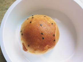 小蜜蜂面包一个准备好