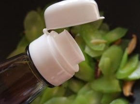 我还喜欢加入一点点的鱼露提下鲜。