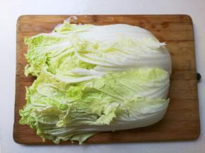 大白菜洗净
