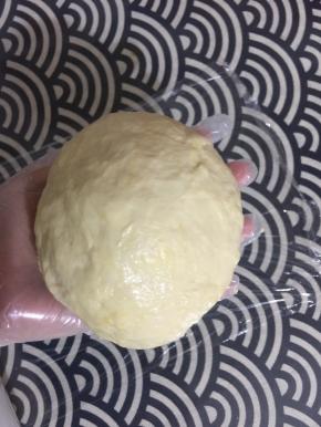 揉成柔软的面团