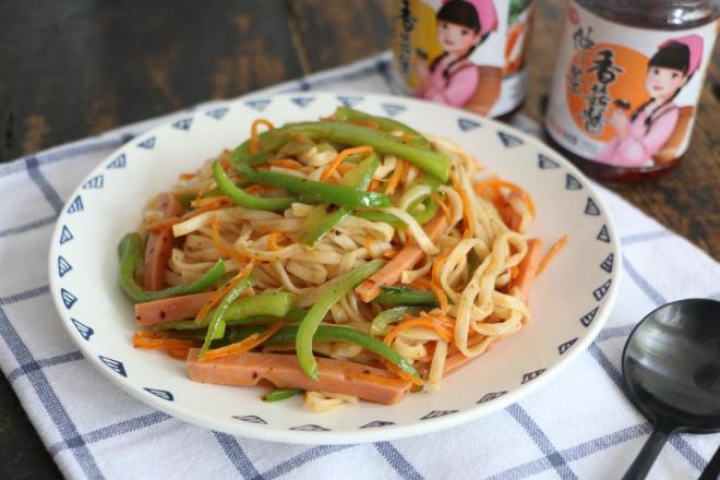 香辣酱炒面