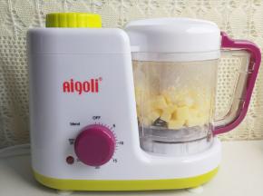 然后把土豆放入辅食机内，蒸制20分钟