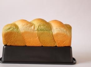 出炉即可脱模，放凉密封保存