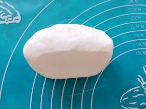 用手揉成团
