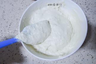 这个糊是很粘稠的，不可以用手哦