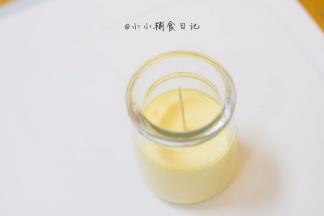 用一根牙签插入 如果能够立住说明已经熟了