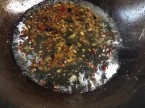 加入适量清水
