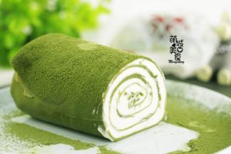 筛上抹茶粉装饰一下，秒变美美哒