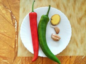 青红椒！蒜头姜