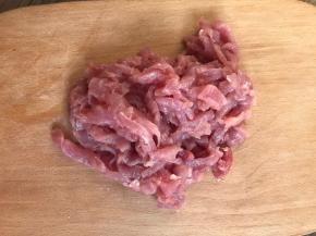 瘦肉切丝