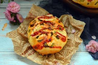 出炉凉透，香葱跟土豆也是很好的搭配