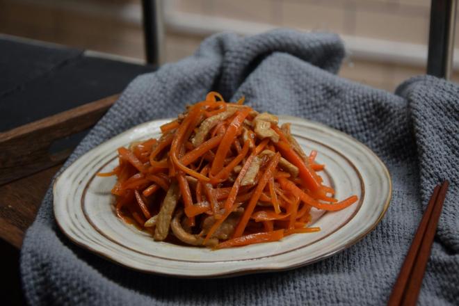 胡萝卜肉丝