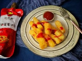 蘸番茄蓝莓沙司食用，味道实在是美极了。