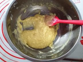 小火边搅拌边加热至基本融化后关火。