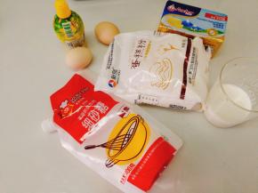 食材准备并称好备用