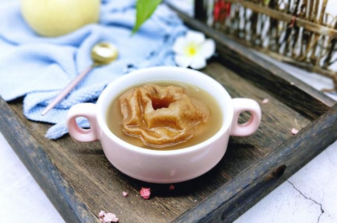 春季干燥，孩子容易咳嗽，这个比止咳糖浆还好用