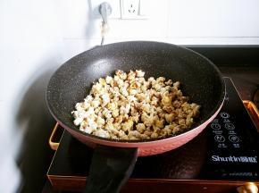 噔噔噔！爆好了！喜欢甜的可以加点糖，我喜欢原味的，也是很香的