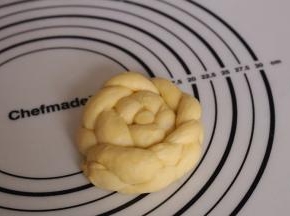 头部不动，然后卷起